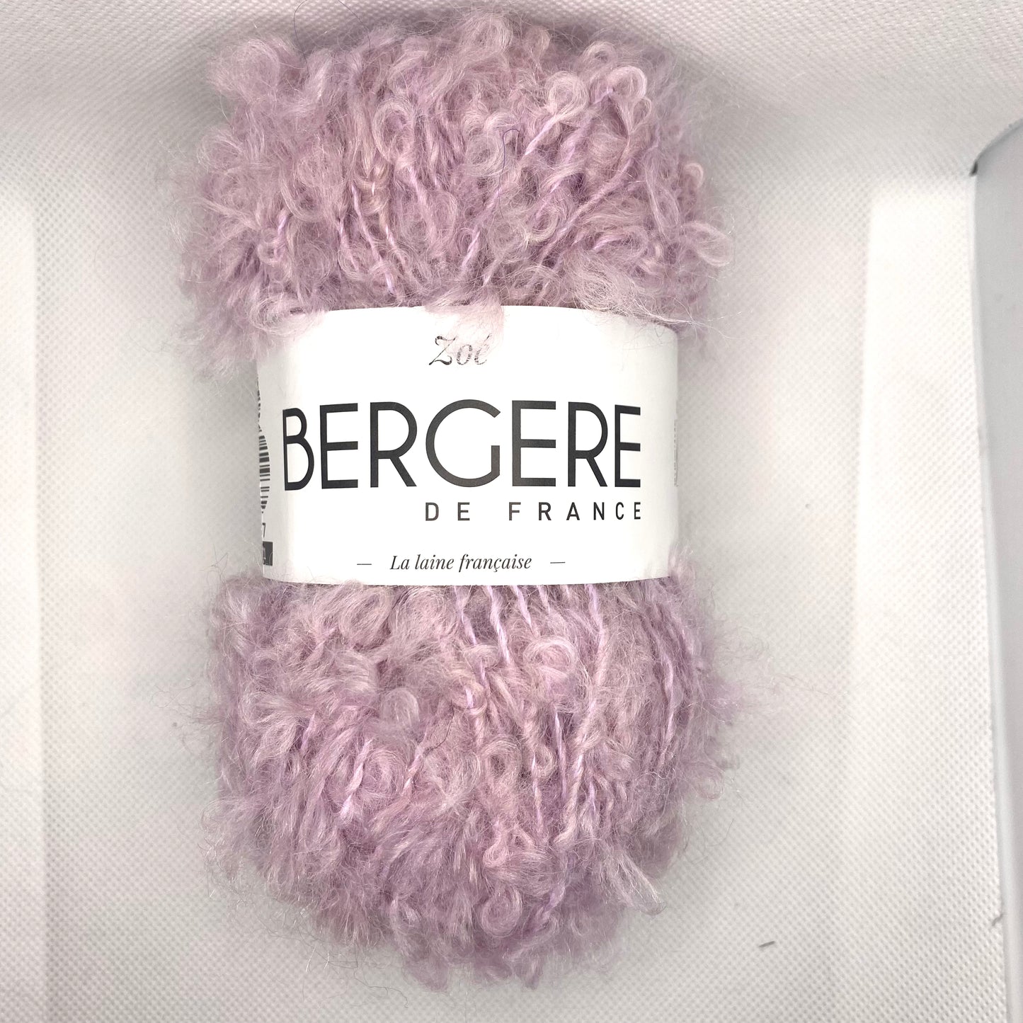 Zoé Mauve Bergère de France